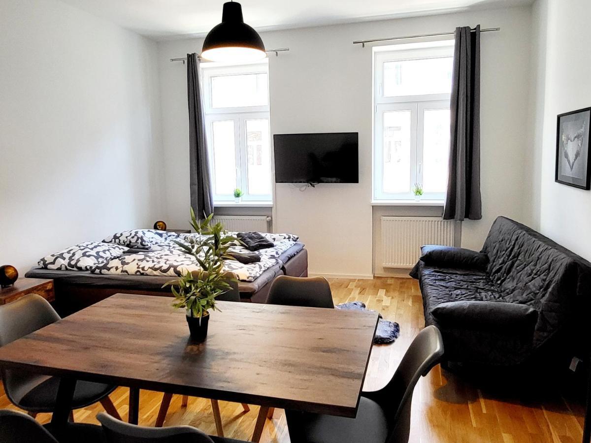Sunny Apartment With 1 Balcony Виена Екстериор снимка